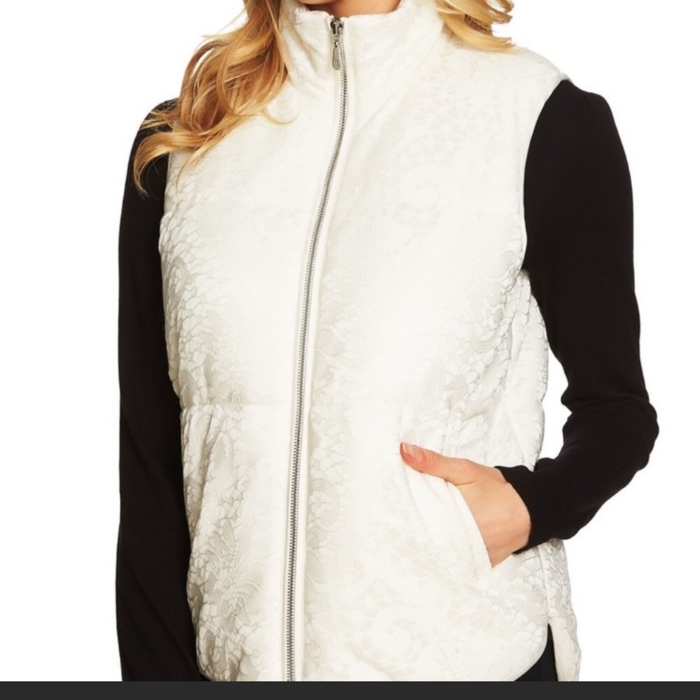 CeCe puffed laced vest